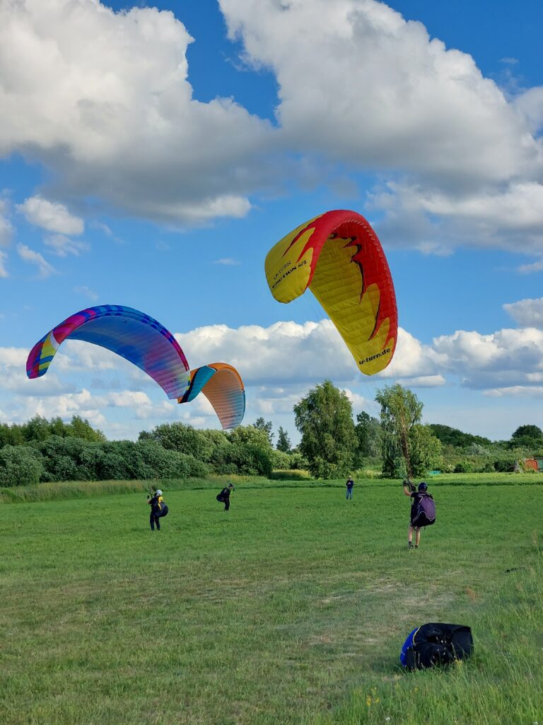 UP WE GO paraplanierisma skola paragliding paraplani apmaciba lidot